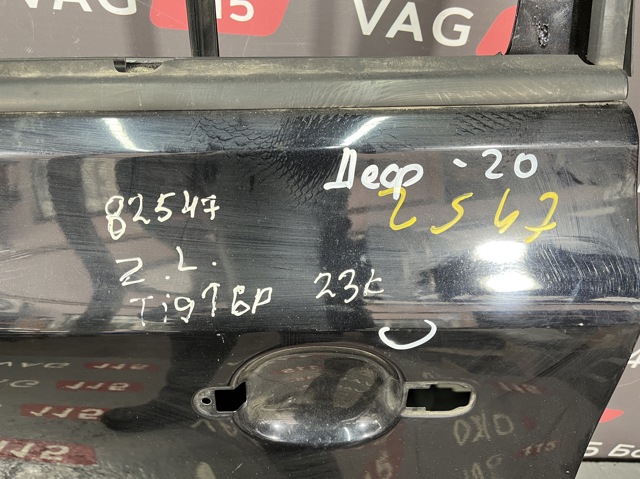 Задняя левая дверь 5N0833055A VAG