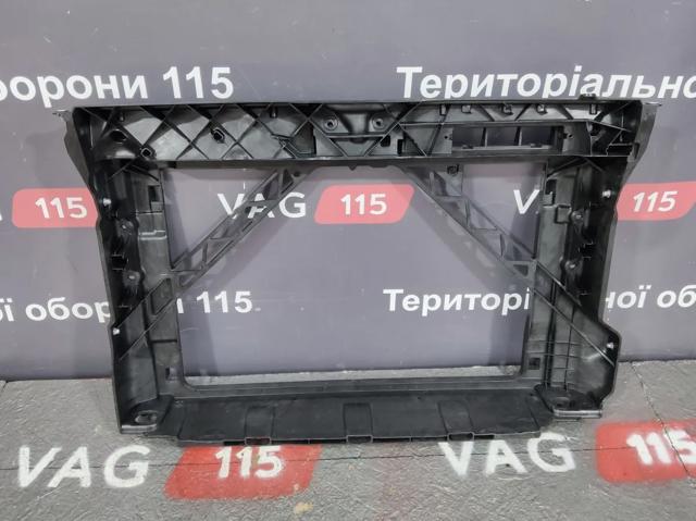 Суппорт радиатора в сборе 6V0805588G VAG