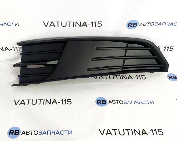 Решетка бампера переднего левая 6V08073679B9 VAG