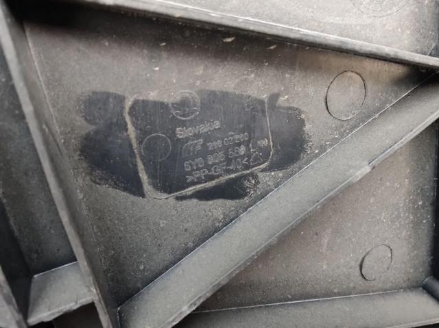 VAG 6Y0805588L Рамка радиатора в наличии Полтава