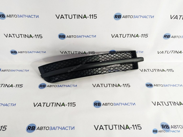 Заглушка противотуманки передней правой 7M3853684B01C VAG