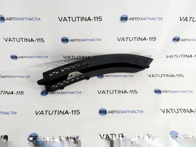 VAG 7M3853684B01C Заглушка (решетка) противотуманных фар бампера переднего правая в наличии Черновцы