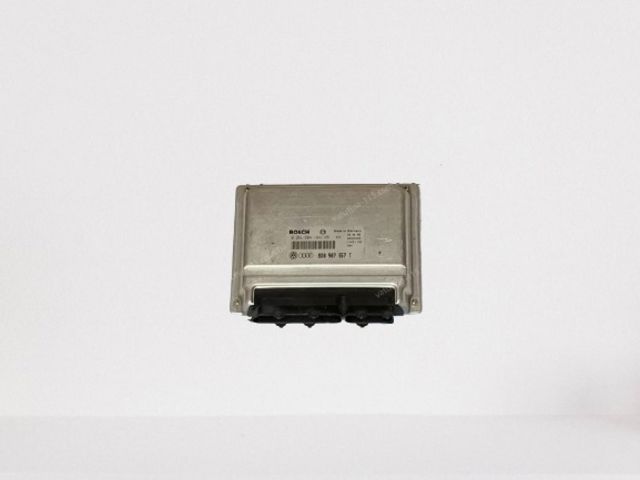 VAG 8D0907557T Блок управления двигателем в наличии Ужгород