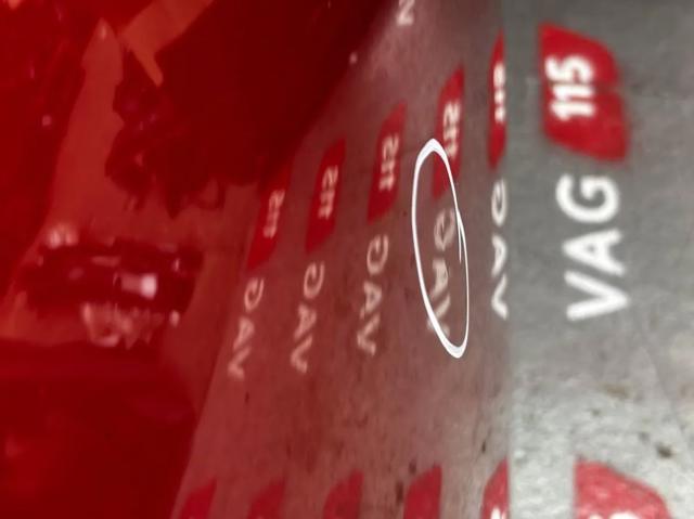 Капот двигателя 8K0823029H VAG