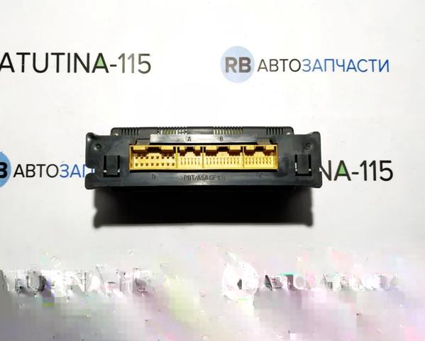 Регулятор вентилятора отопителя 8L0820043B VAG