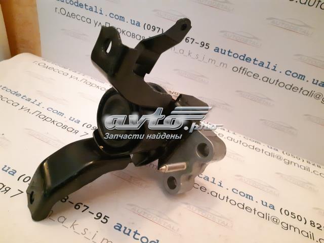 Подушка двигателя 123050D100 TOYOTA