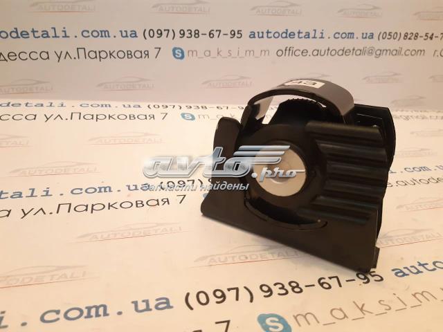 Передняя опора двигателя Toyota Auris UKP