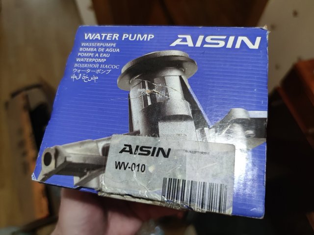 Водяной насос WV010 AISIN