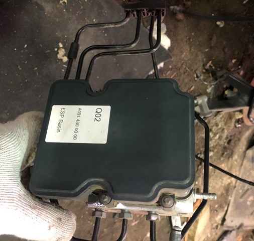 Блок управления АБС  47660HW21A NISSAN