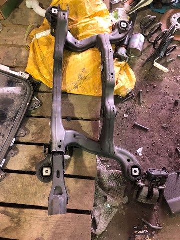 Крабобалка задней подвески 554005DA0A NISSAN