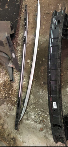 Рейлинг крыши правый 738205DA0A NISSAN