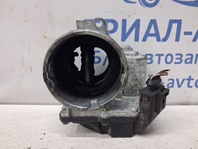 Дроссельная заслонка в сборе 03G128063Q VAG