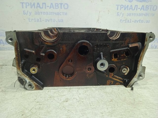 ГБЦ  двигателя 1005A863 MITSUBISHI