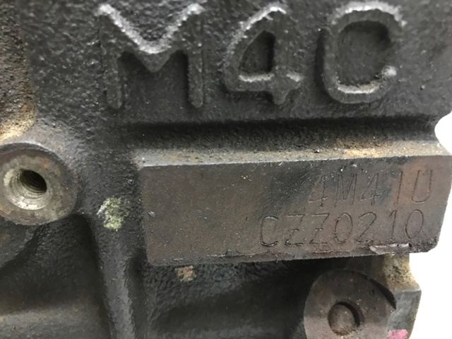 MITSUBISHI 1050A358 Блок цилиндров двигателя в наличии Львов