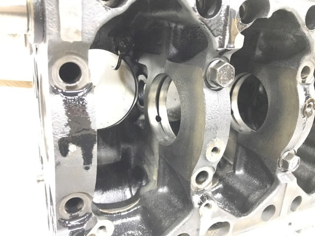 1050A358 MITSUBISHI Блок цилиндров двигателя купить в Каменское