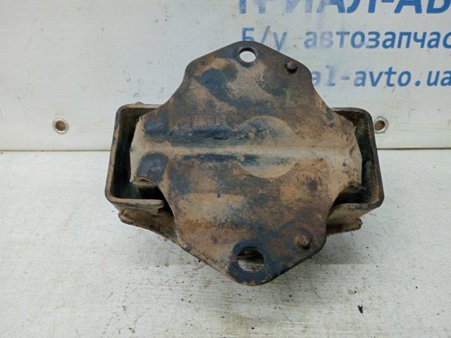 1093A040 MITSUBISHI Подушка (опора) двигателя левая/правая купить в Сумы