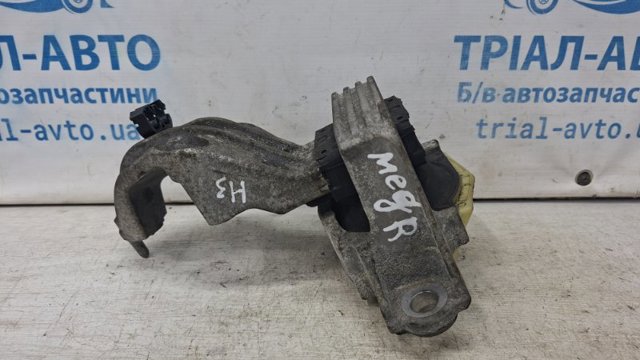 Опора двигателя 112100020R RENAULT