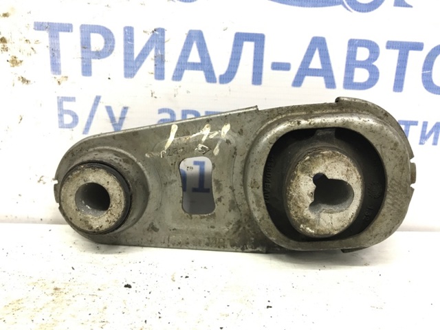 Подушка двигателя 112383734R NISSAN