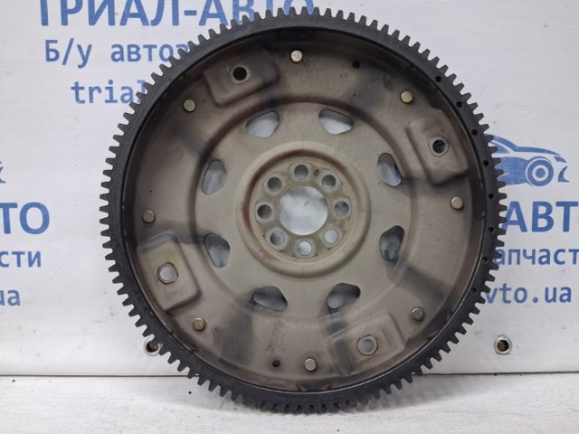 Маховик двигателя 12331EB300 NISSAN