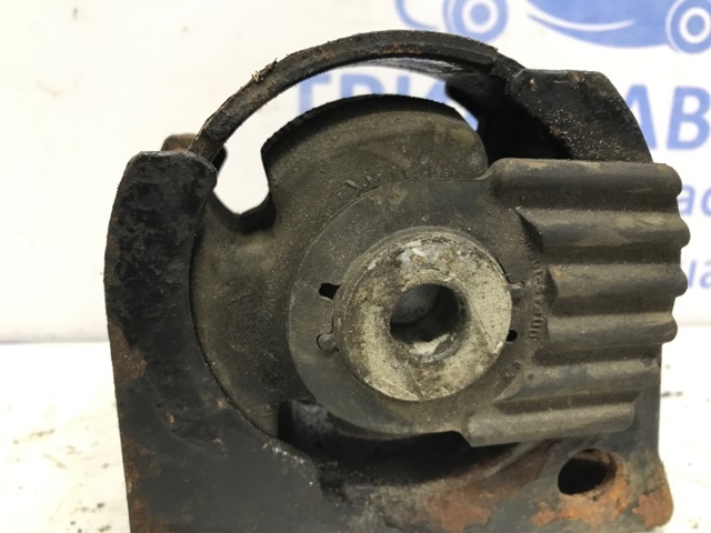 TOYOTA 1236126080 Подушка (опора) двигателя передняя в наличии Николаев