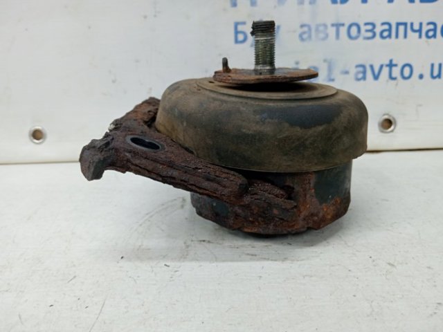 1236131080 TOYOTA Подушка (опора) двигателя левая/правая купить в Павлоград