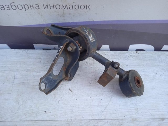 Задняя подушка двигателя 1237120110 TOYOTA