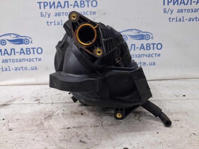 SUZUKI 1311086G00 Коллектор впускной в наличии Винница
