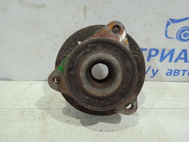 Ступицы передних колес 13502829 GM