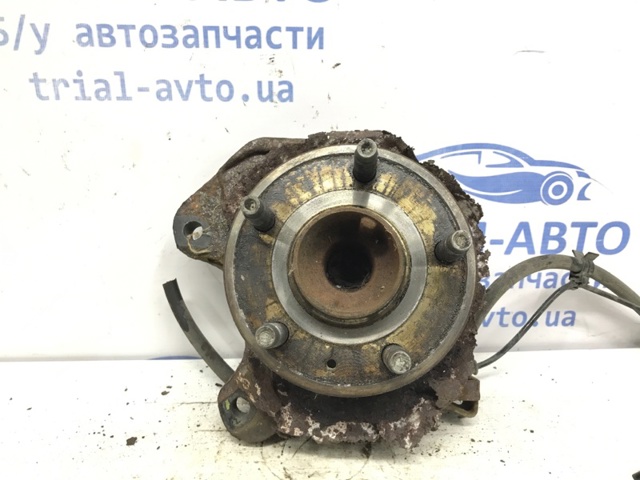 Задняя шпиндель 13502872 GM