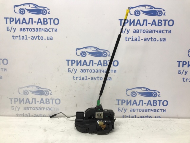 Замок задней правой двери  13579556 GM