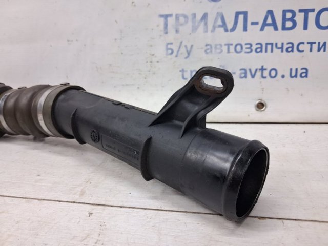 RENAULT 144604607R Патрубок интеркулера в наличии Ужгород