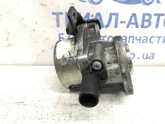 Насос вакуумный 146505272R Renault (RVI)