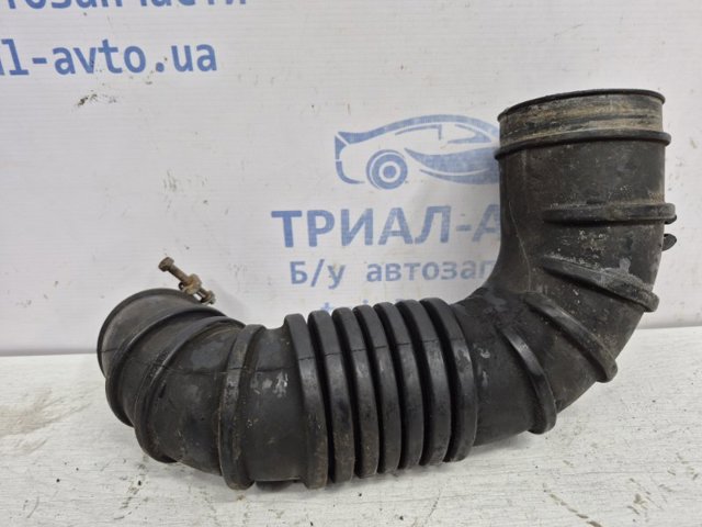 MITSUBISHI 1505A195 Воздухозаборник воздушного фильтра в наличии Павлоград