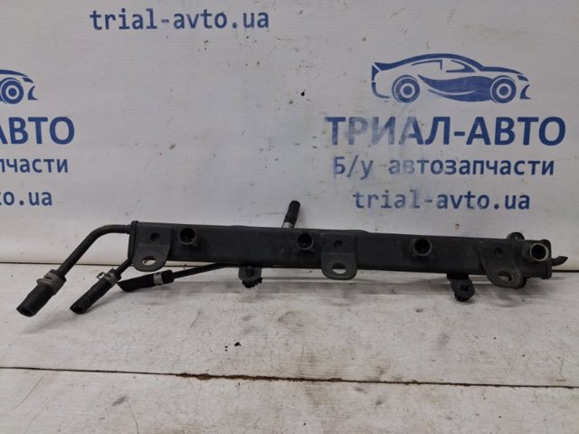 SUZUKI 1573065J00 Распределитель топлива (рампа) в наличии Львов