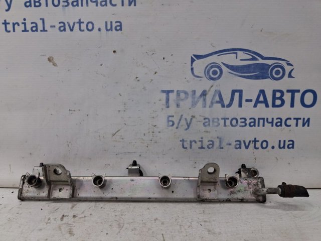1573086G00 SUZUKI Распределитель топлива (рампа) купить в Николаев