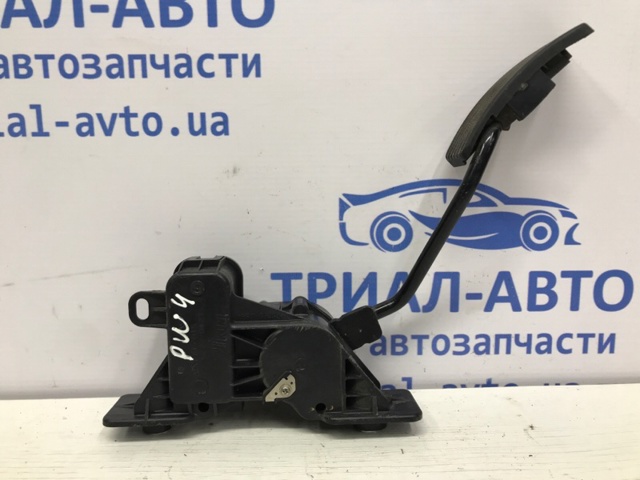 Педали газа 1600A014 MITSUBISHI