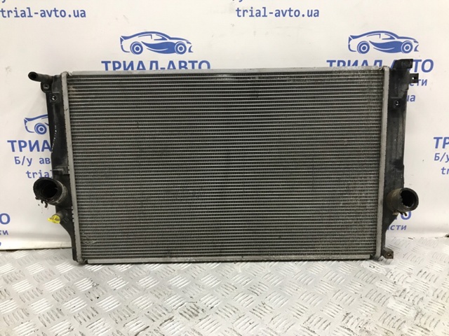 Радиатор охлаждения 1640026421 TOYOTA