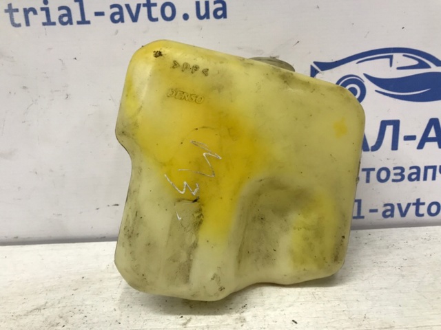 Бачок расширительный 1647028060 TOYOTA