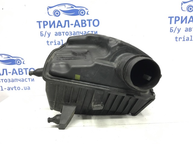 Автомобильный фильтр воздуха Nissan Qashqai +2 I