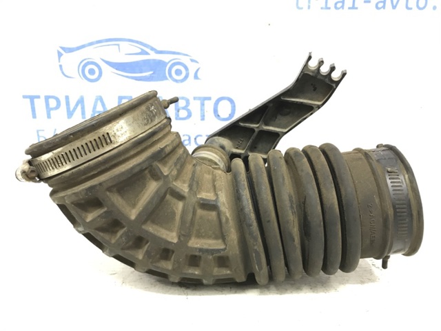 16578EC00B NISSAN Патрубок воздушный, выход воздушного фильтра купить в Харьков