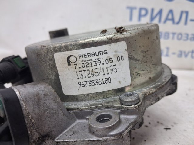 FORD 1707027 Вакуумный насос в наличии Черкассы