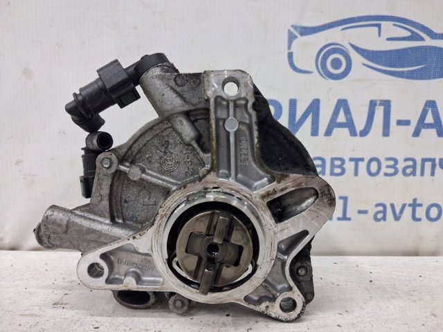 Насос вакуумный 1707027 FORD
