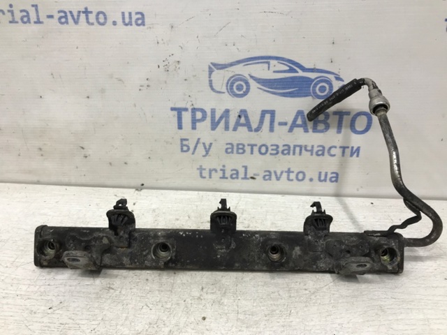 17520ET80B NISSAN Распределитель топлива (рампа) купить в Одесса