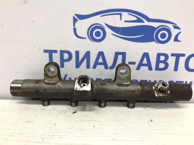 175218188R Распределитель топлива (рампа) купить Павлоград
