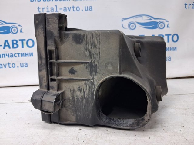 177010R010 TOYOTA Корпус воздушного фильтра, нижняя часть купить в Кривой Рог