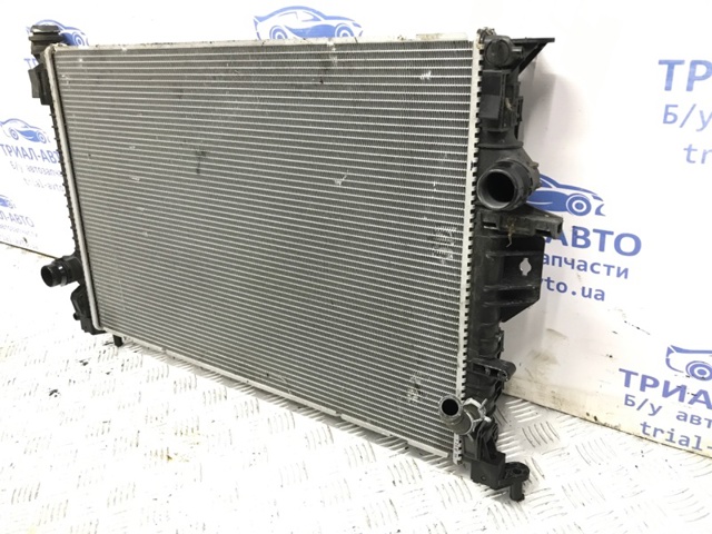 1786805 FORD Радиатор купить в Павлоград