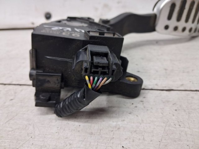 Педали газа 180021HM0B NISSAN