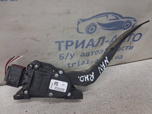 Педаль акселератора 18002EB400 NISSAN