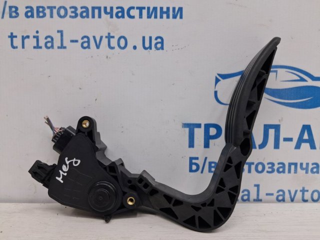 Педали газа 180100009R RENAULT