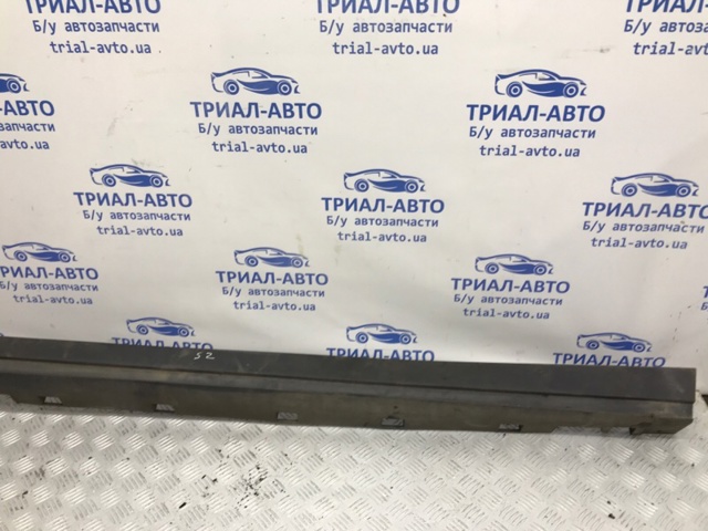 1818210 FORD Накладка (молдинг) порога наружная правая купить в Днепр